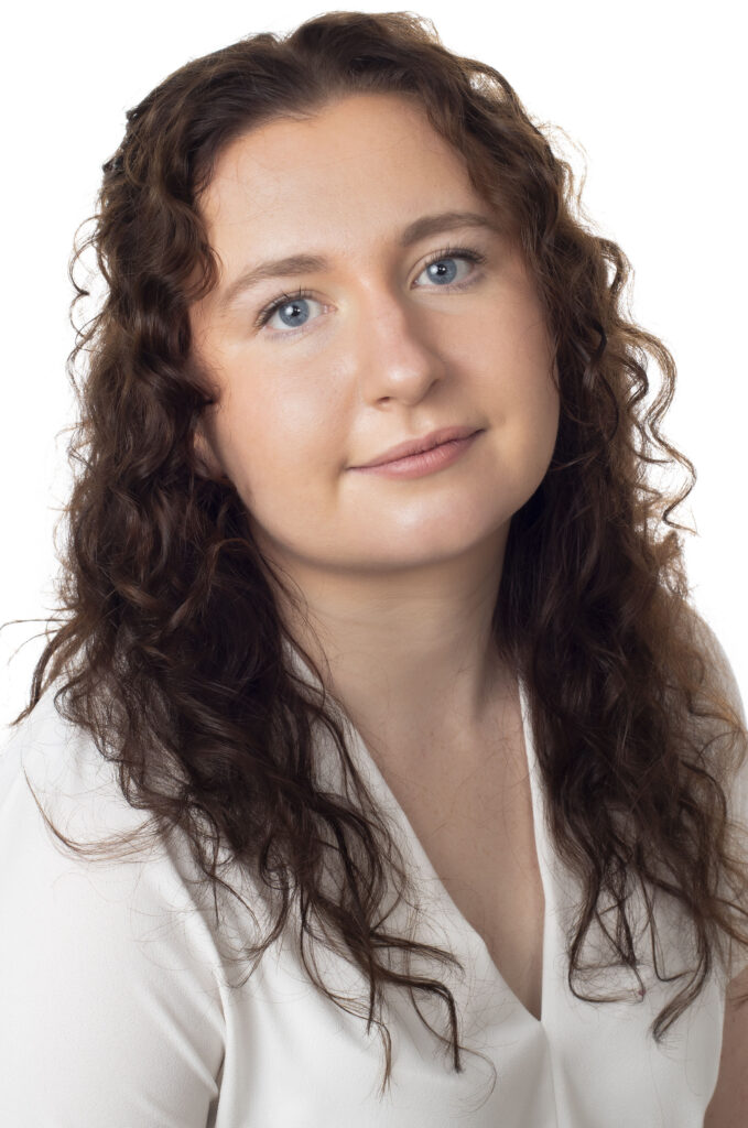AINE ELLIS